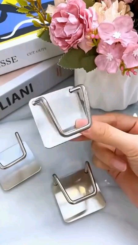 Organize seu espaço com o Kit de suporte gancho perfeito para esponjas e tampas. Clique e garanta o seu #organizadores #cozinha #gadgets #shopee