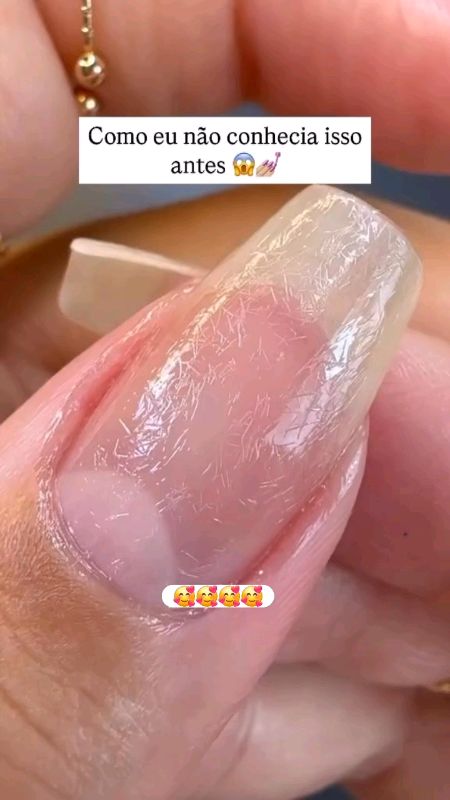 Unhas fracas e quebradiças nunca mais! #unhasdegel #unhas #nails #nailart #fibradegel #esmaltacao #manicure