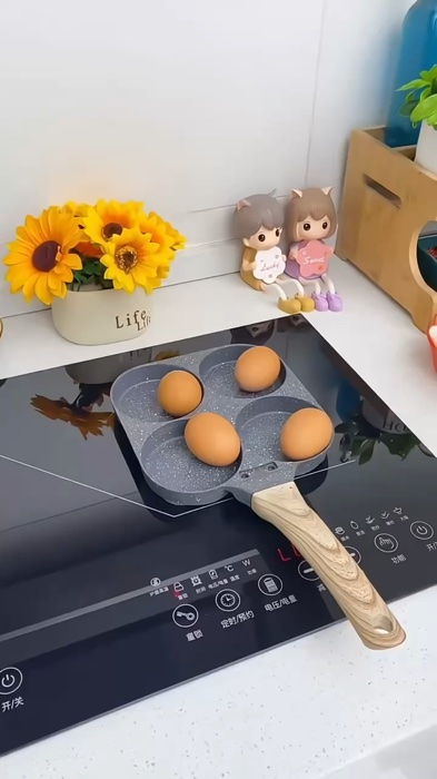 #Frigideira4Furos #CozinhaPrática #AntiaderentePremium #CaféDaManhãPerfeito #UtensílioInteligente #ReceitasFáceis #MultiusoNaCozinha