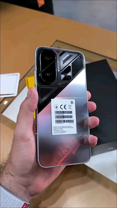 poco F7