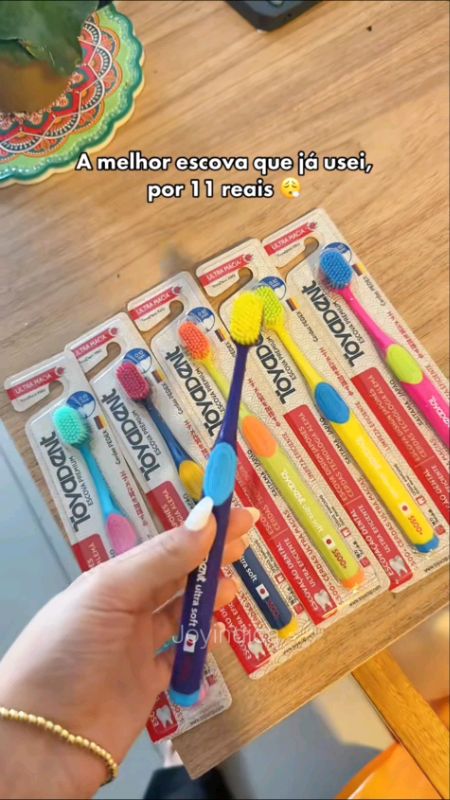 Olha que tudoooo✨ #escovadedente #escova #acheinashopee